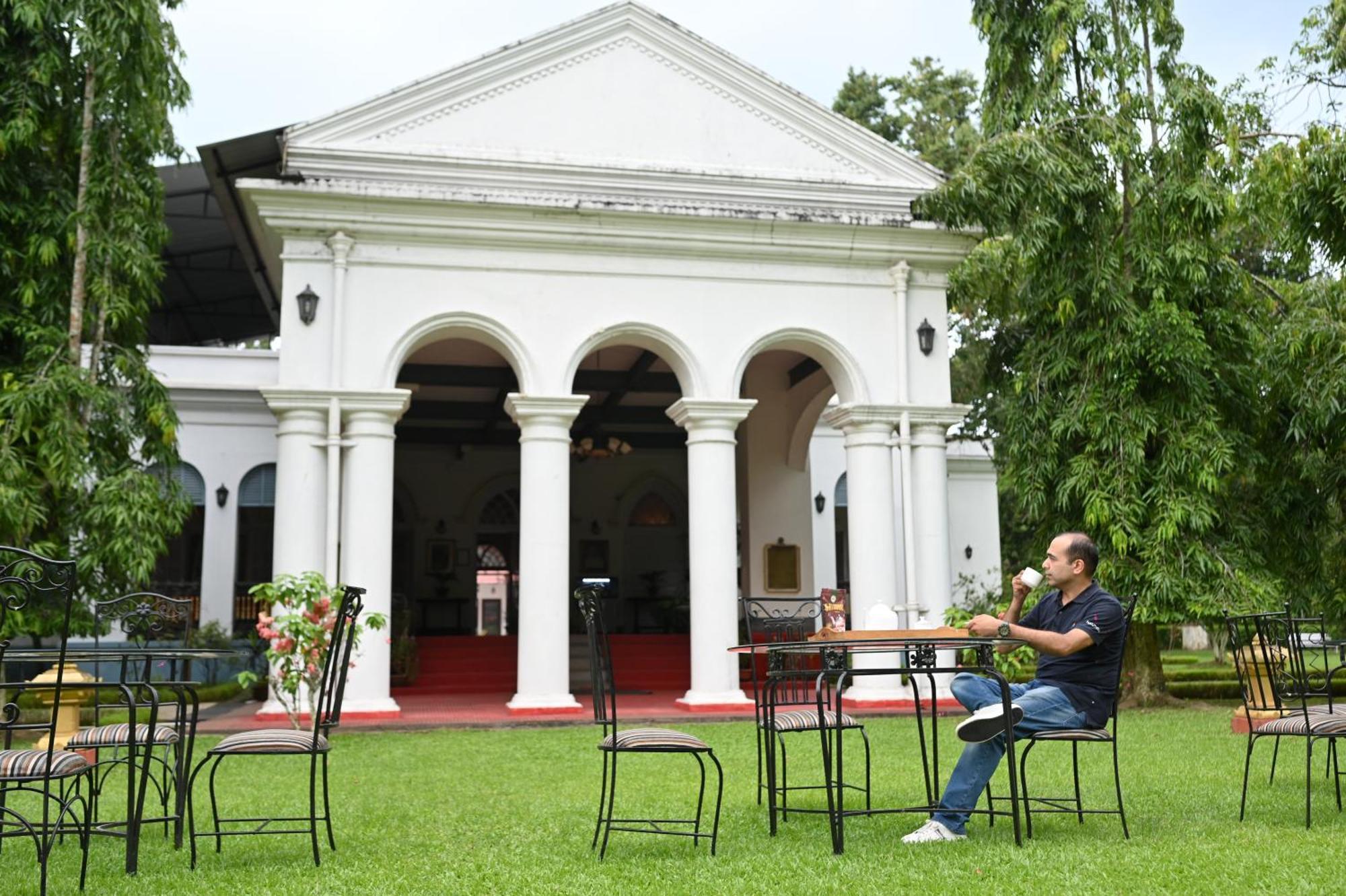 Thengal Manor Hotel Jorhāt Exterior foto