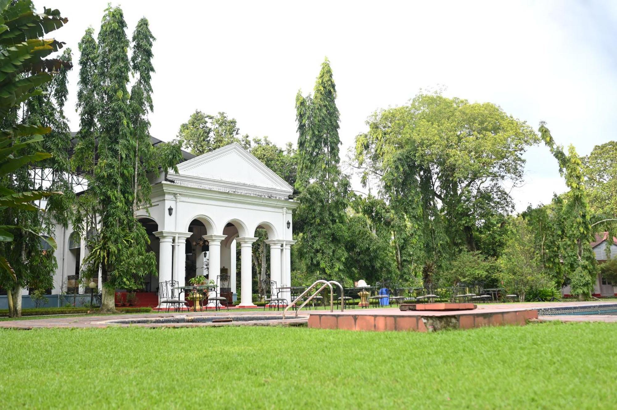 Thengal Manor Hotel Jorhāt Exterior foto